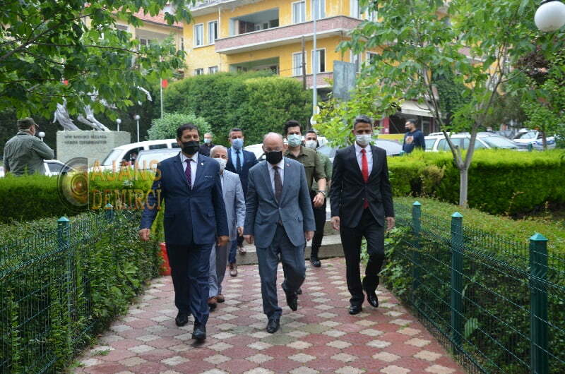 Manisa Valisi Yaşar Karadeniz’in Demirci Ziyareti