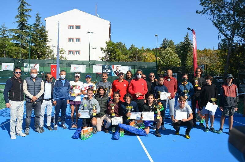 Cumhuriyet Kupası Tenis Turnuvası Sona Erdi