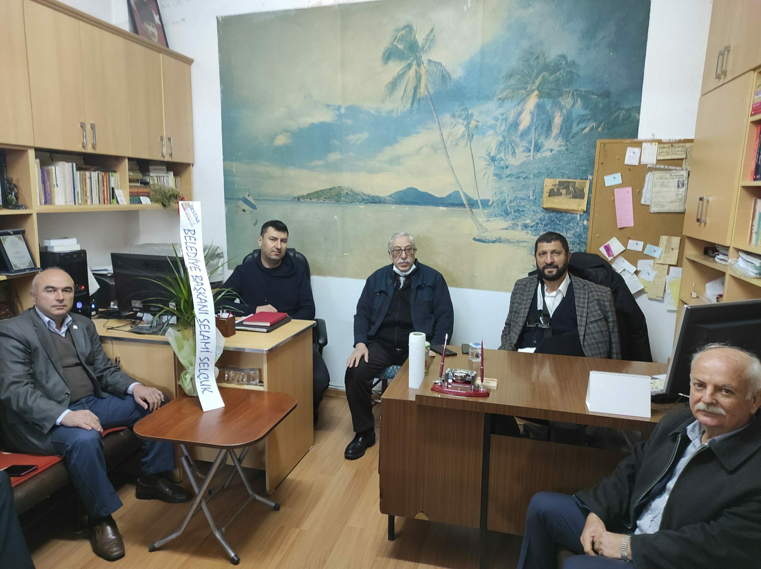 Başkan Selçuk’tan Halıkent Gazetesine Ziyaret